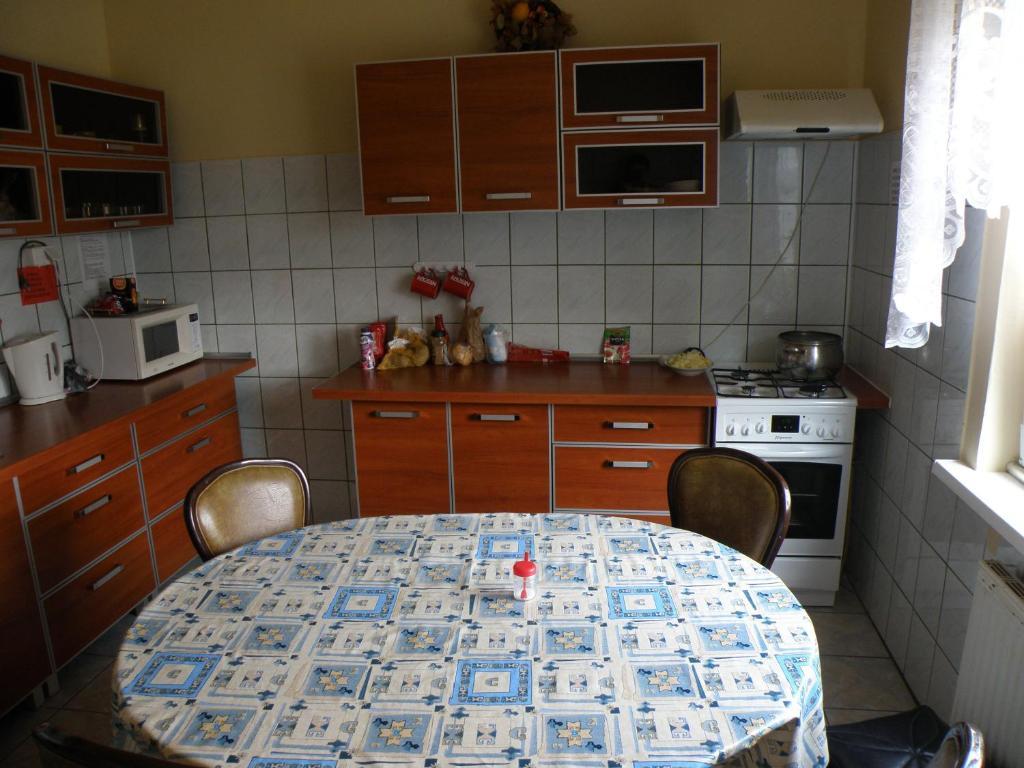 Szkolne Schronisko Mlodziezowe Zloty Widok Hostel Piechowice Kültér fotó