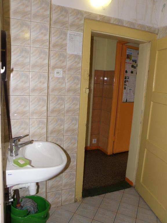 Szkolne Schronisko Mlodziezowe Zloty Widok Hostel Piechowice Kültér fotó