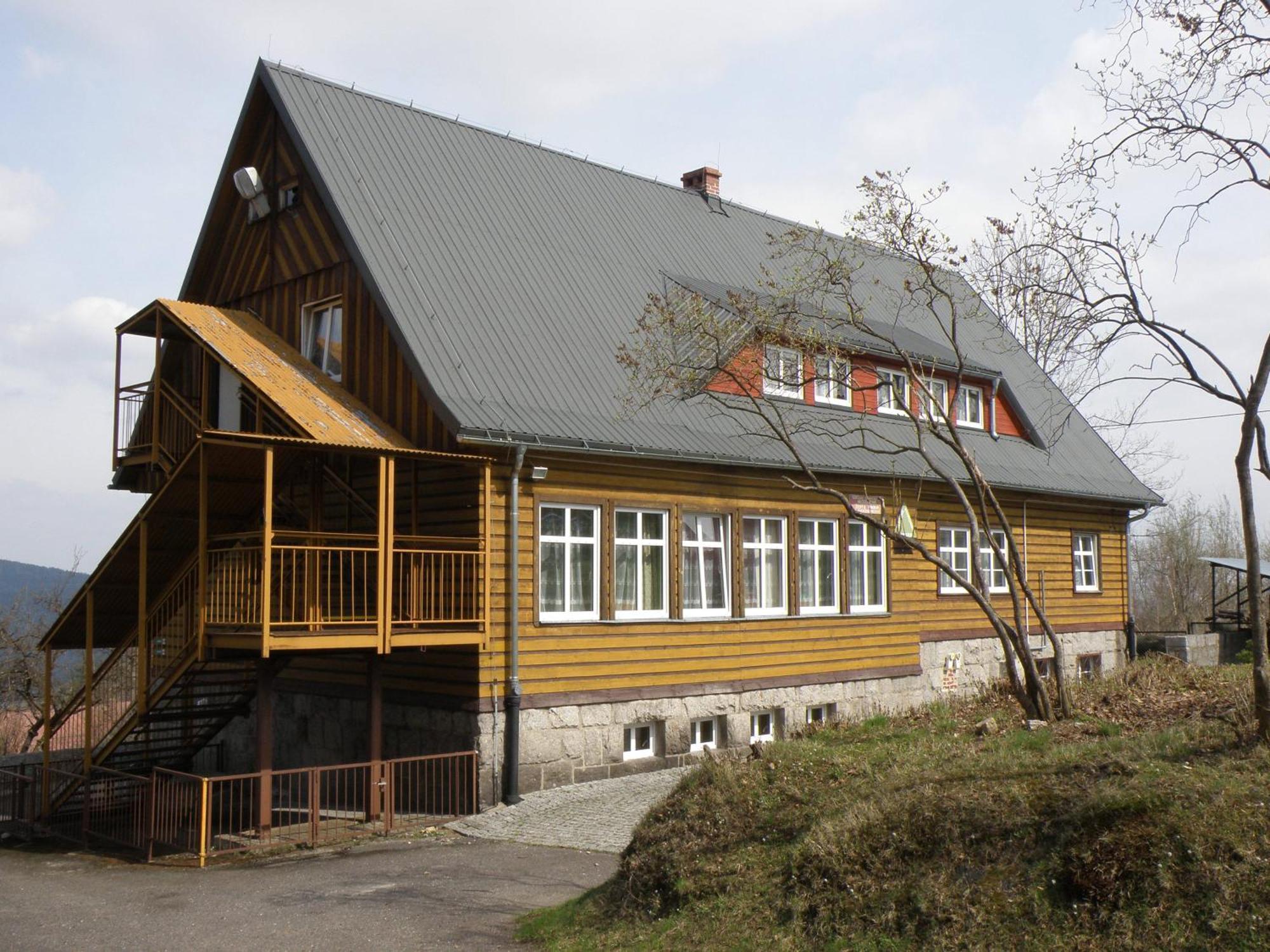 Szkolne Schronisko Mlodziezowe Zloty Widok Hostel Piechowice Kültér fotó